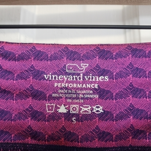 Vineyard Vines Whale Tail Crop Leggings - Picture 8 of 8